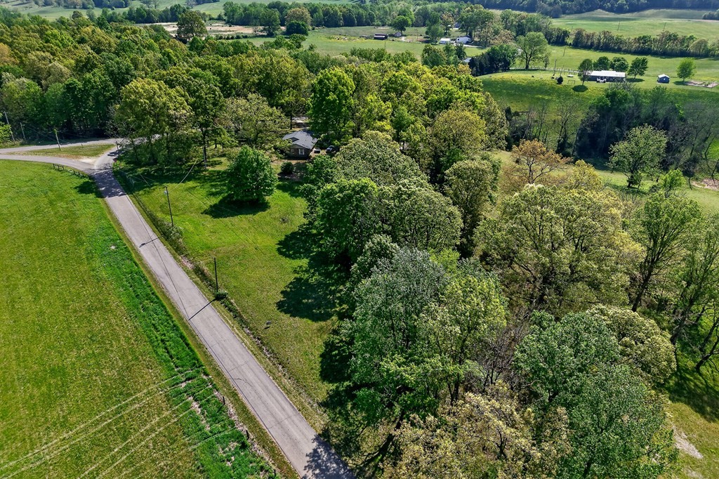 515 Jericho Road Quebeck TN 38579