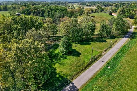 515 Jericho Road Quebeck TN 38579