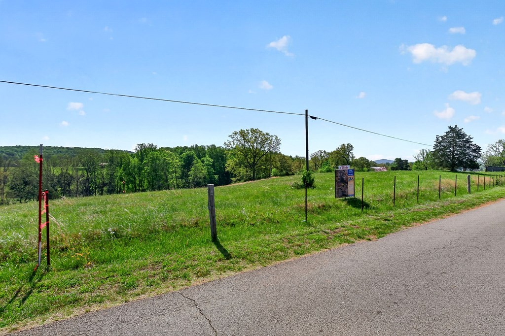 515 Jericho Road Quebeck TN 38579