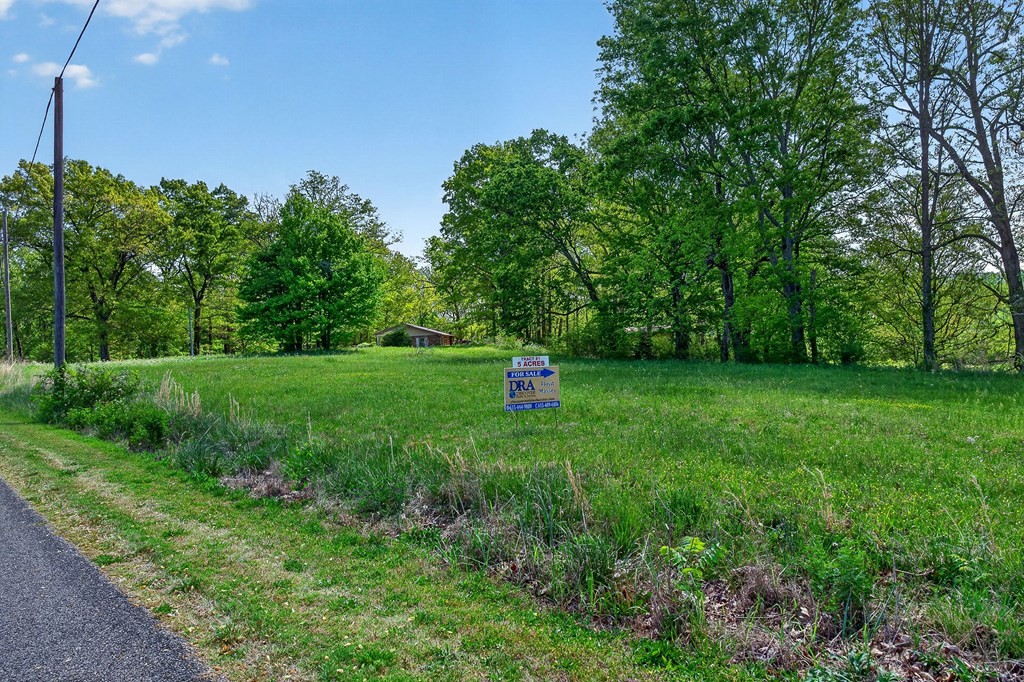 515 Jericho Road Quebeck TN 38579