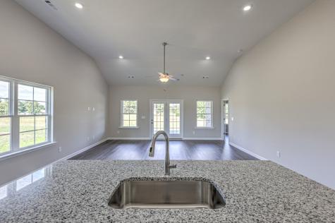 41 Bartow Street Decherd TN 37324