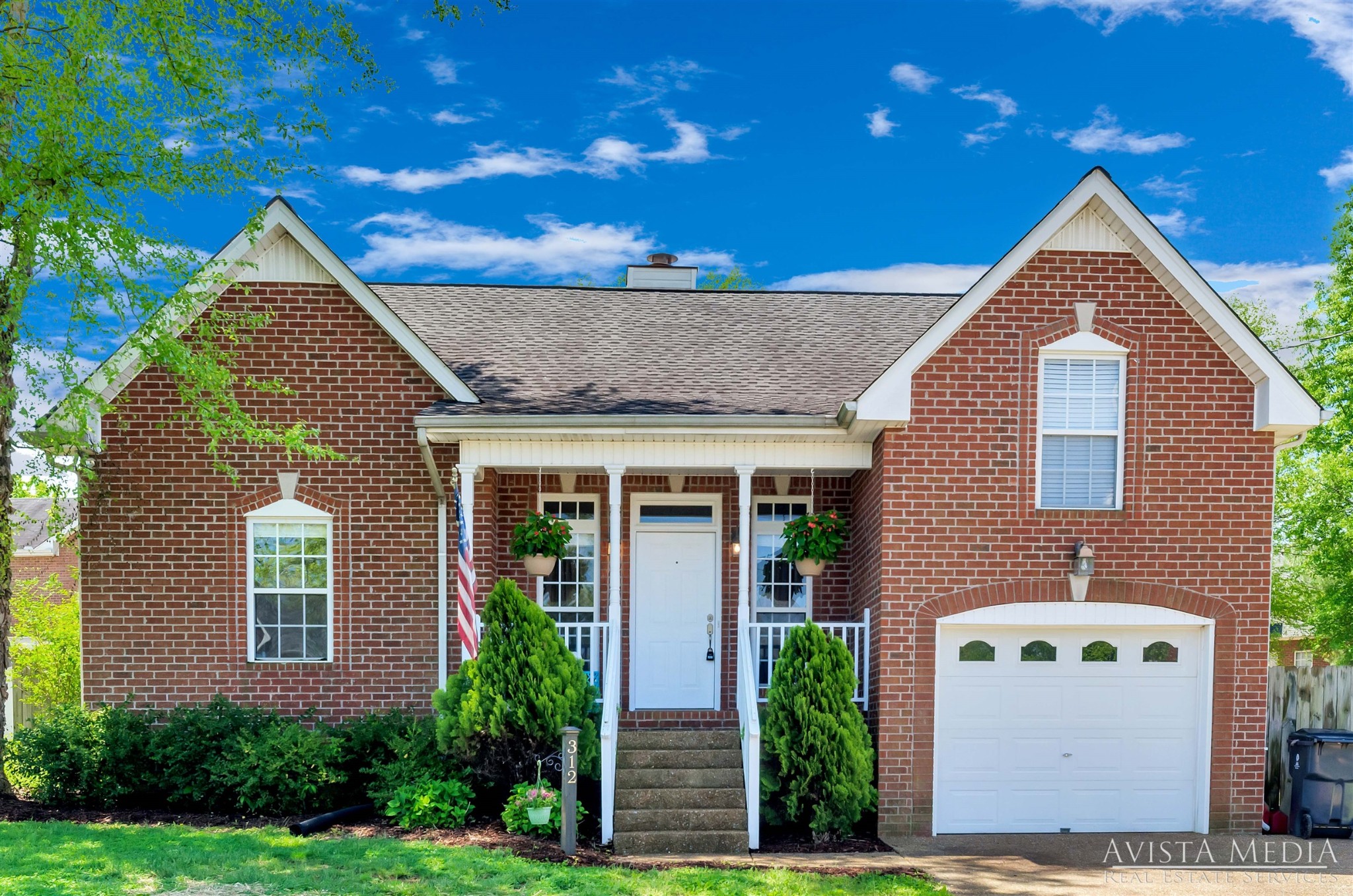 312 Lone Oak Drive White House TN 37188