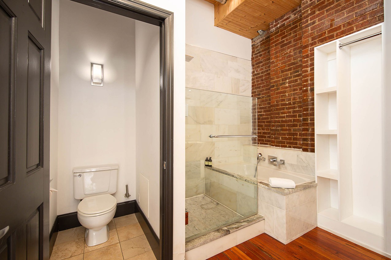 211 3rd Ave, N Nashville TN 37201