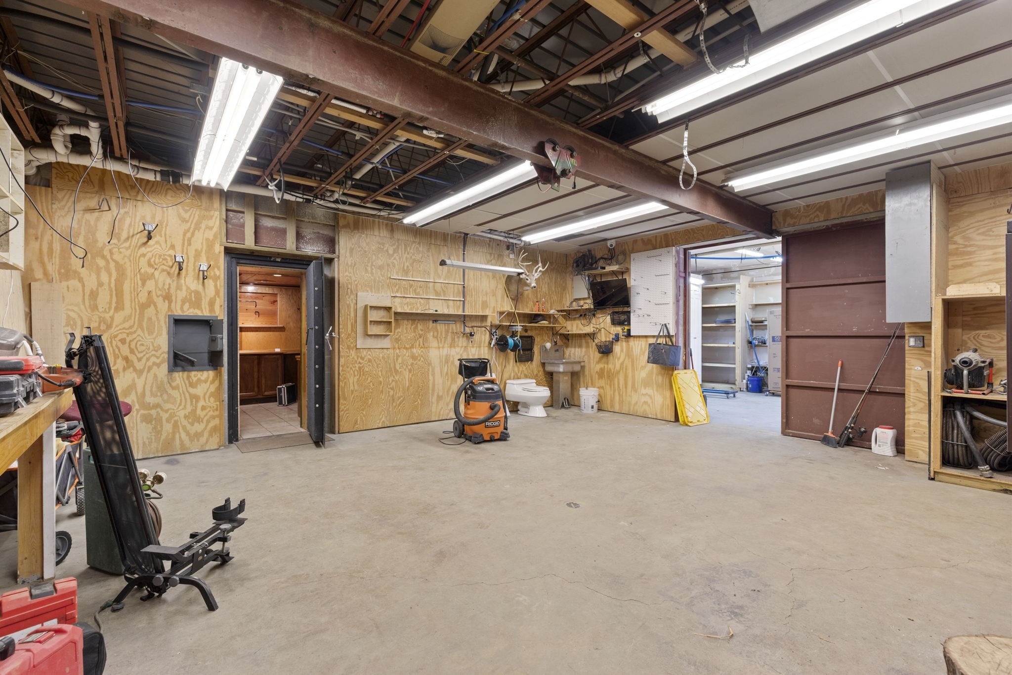 3031 Blue Buck Creek Road Duck River TN 38454