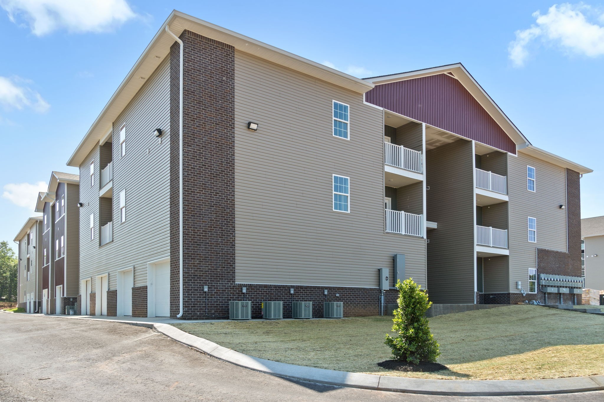 229 E Johnson Circle Clarksville TN 37040