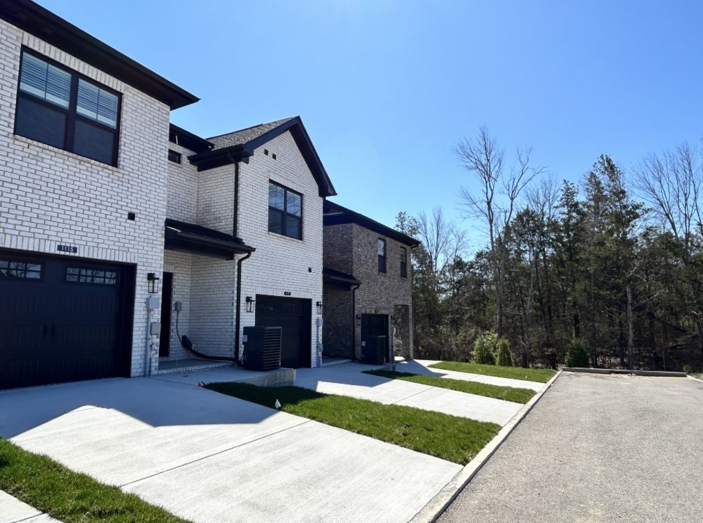 1113 Orcadian Drive S Mount Juliet TN 37122