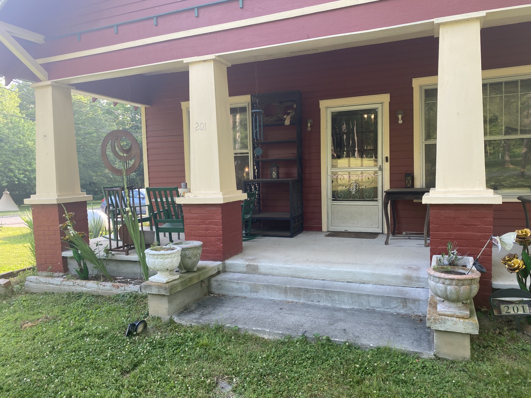 201 Maple Street Bell Buckle TN 37020