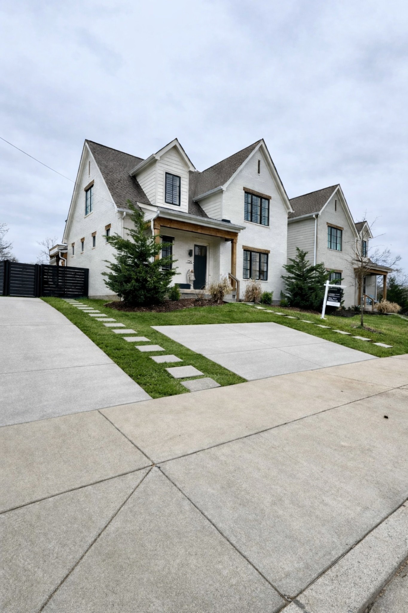 128 37th Ave, N Nashville TN 37209