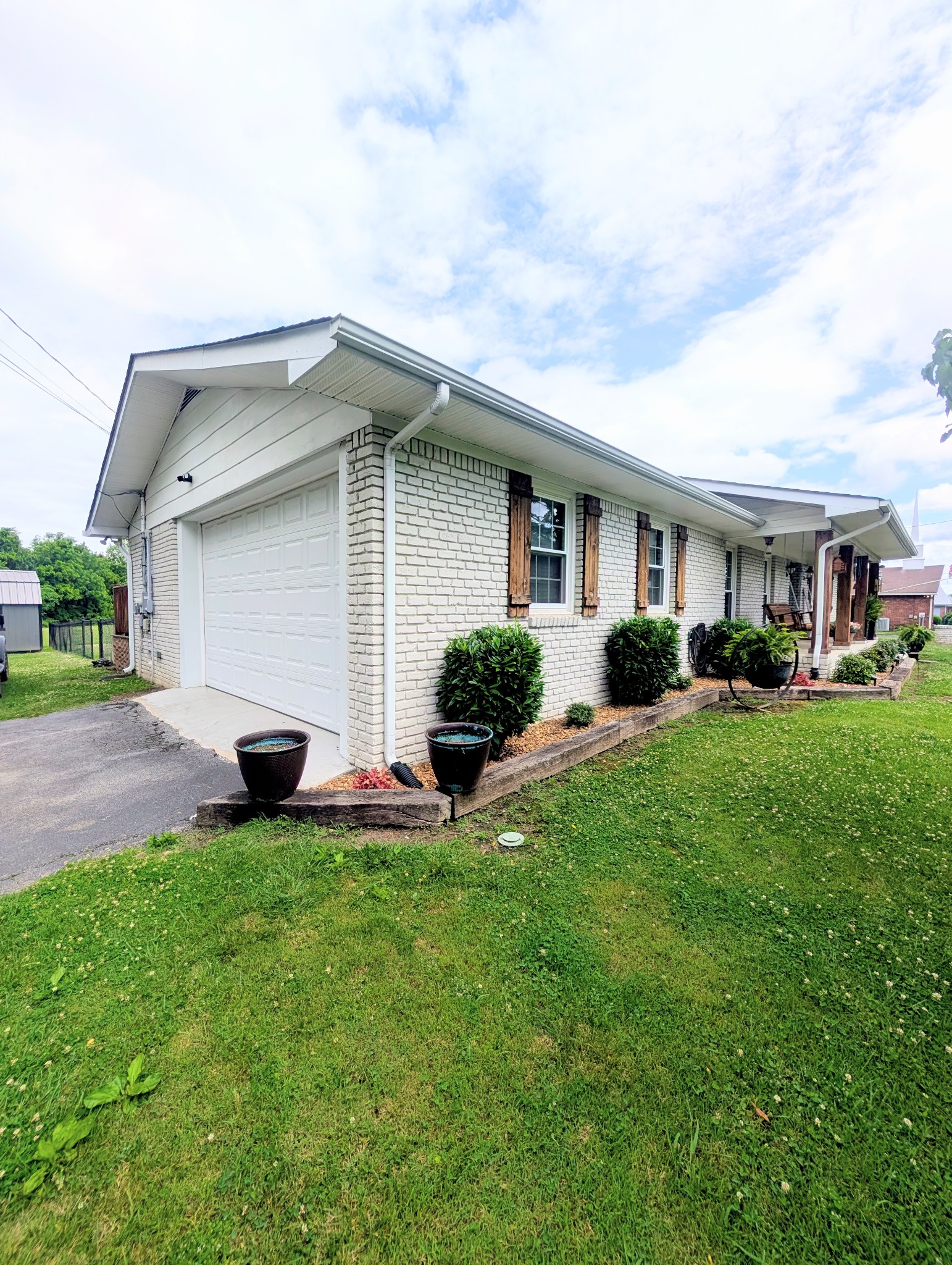 1106 S Chancery Street Mcminnville TN 37110