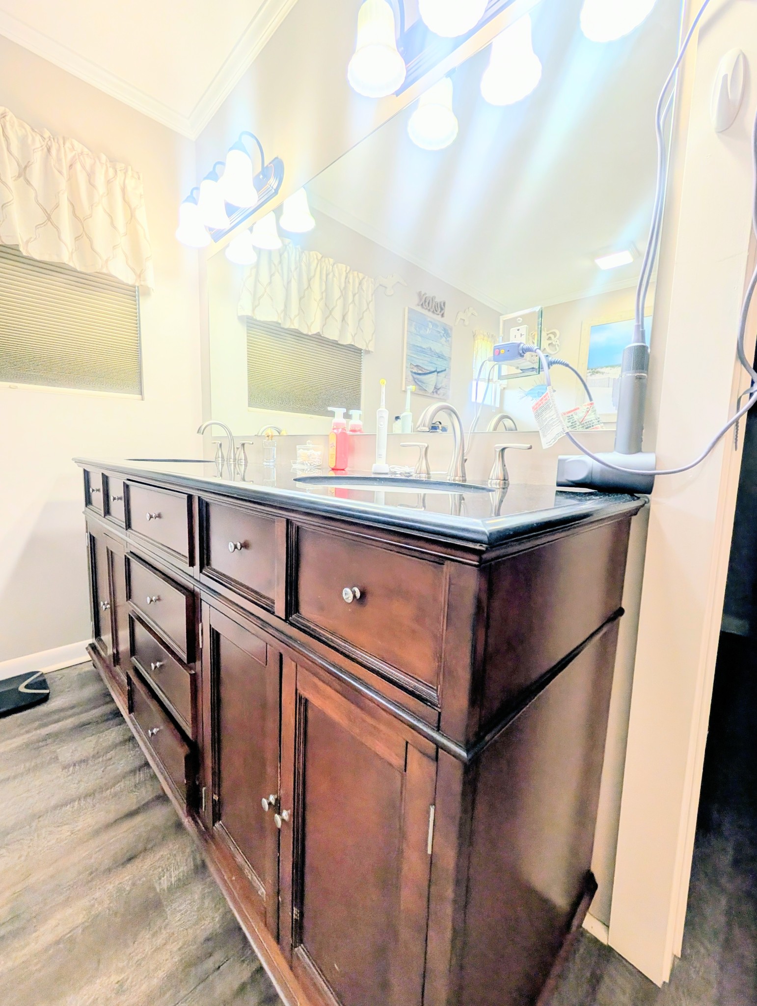 1106 S Chancery Street Mcminnville TN 37110