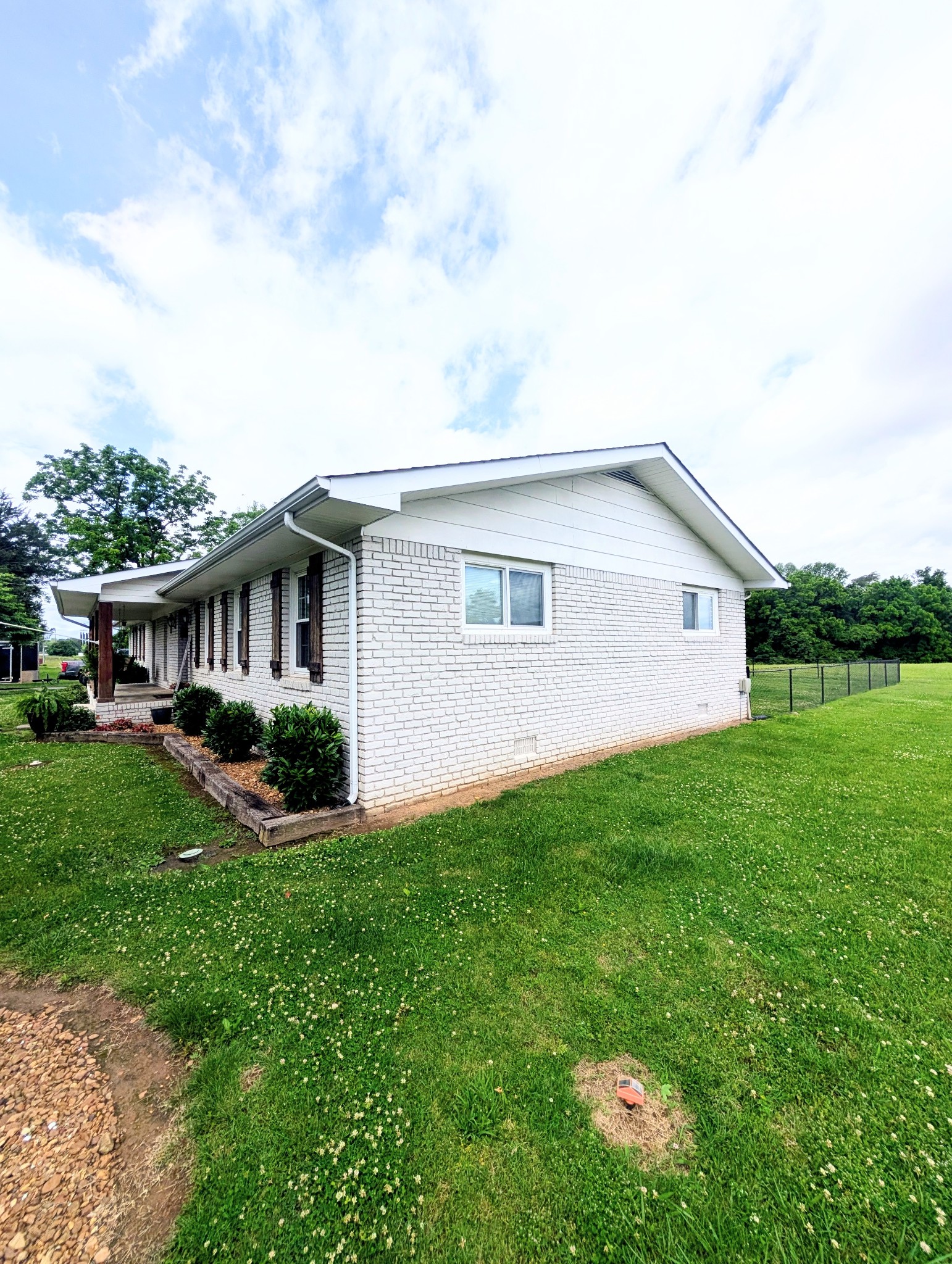 1106 S Chancery Street Mcminnville TN 37110