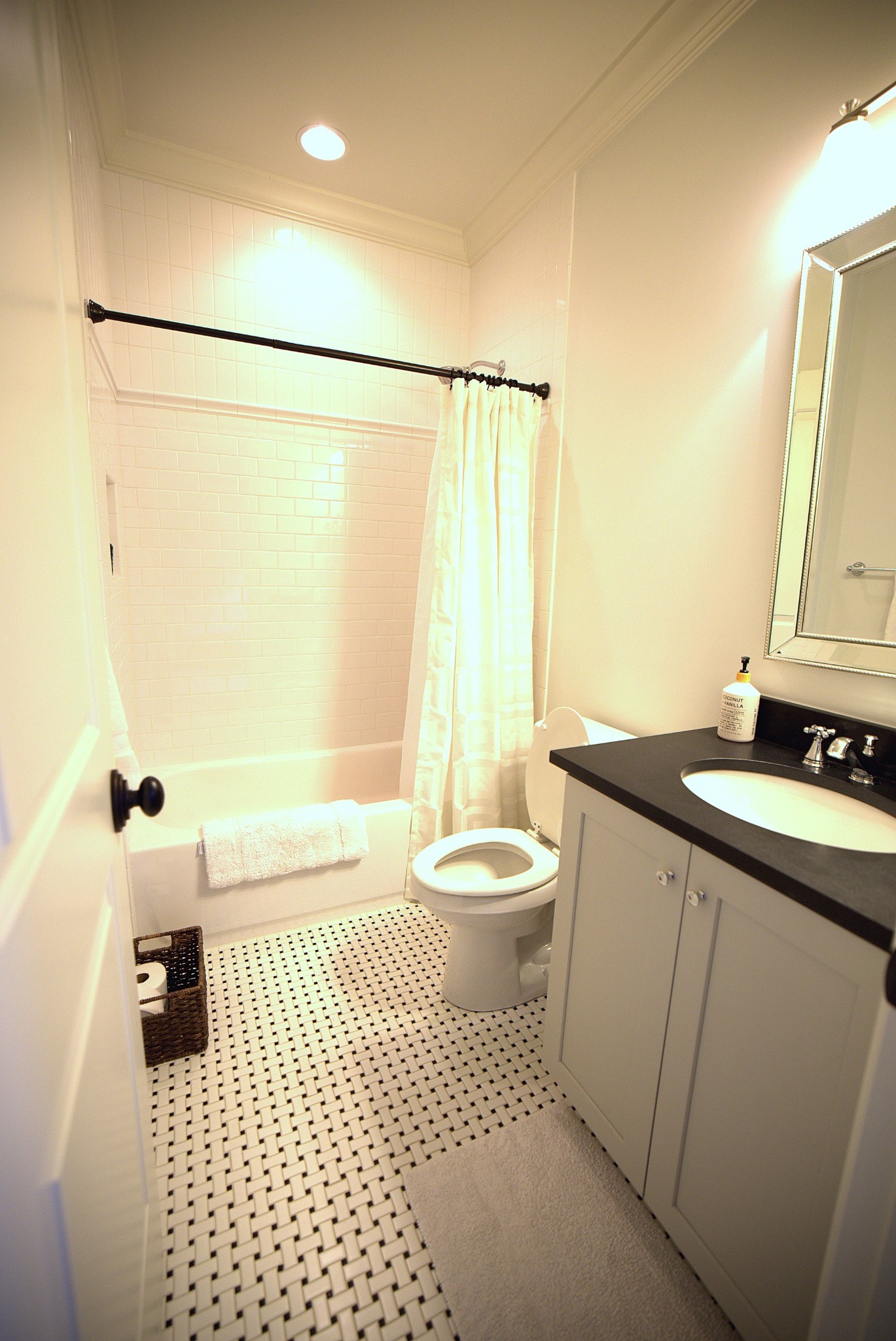 2011B Galbraith Drive Nashville TN 37215