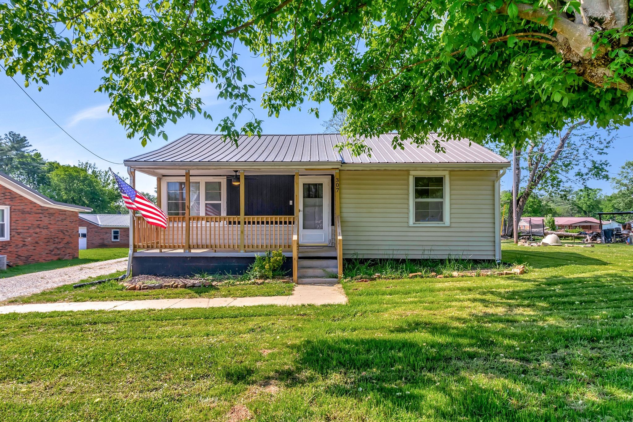 307 Franklin Street Cowan TN 37318