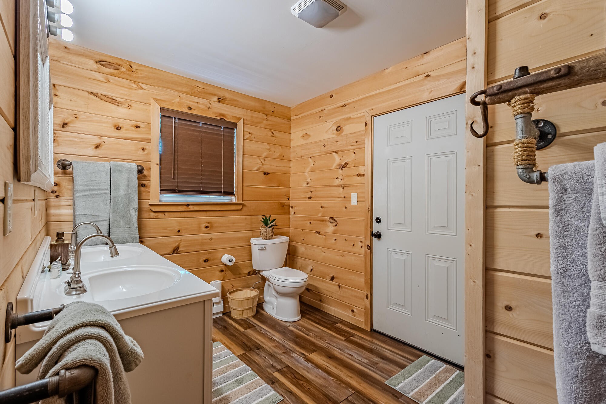 6725 State Highway 304 Ten Mile TN 37880