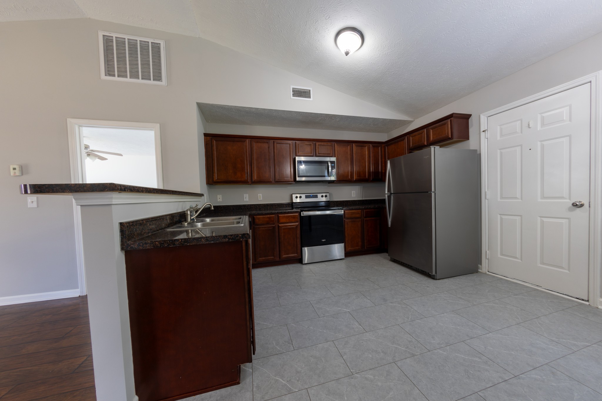 2003 Tabasco Way Murfreesboro TN 37128