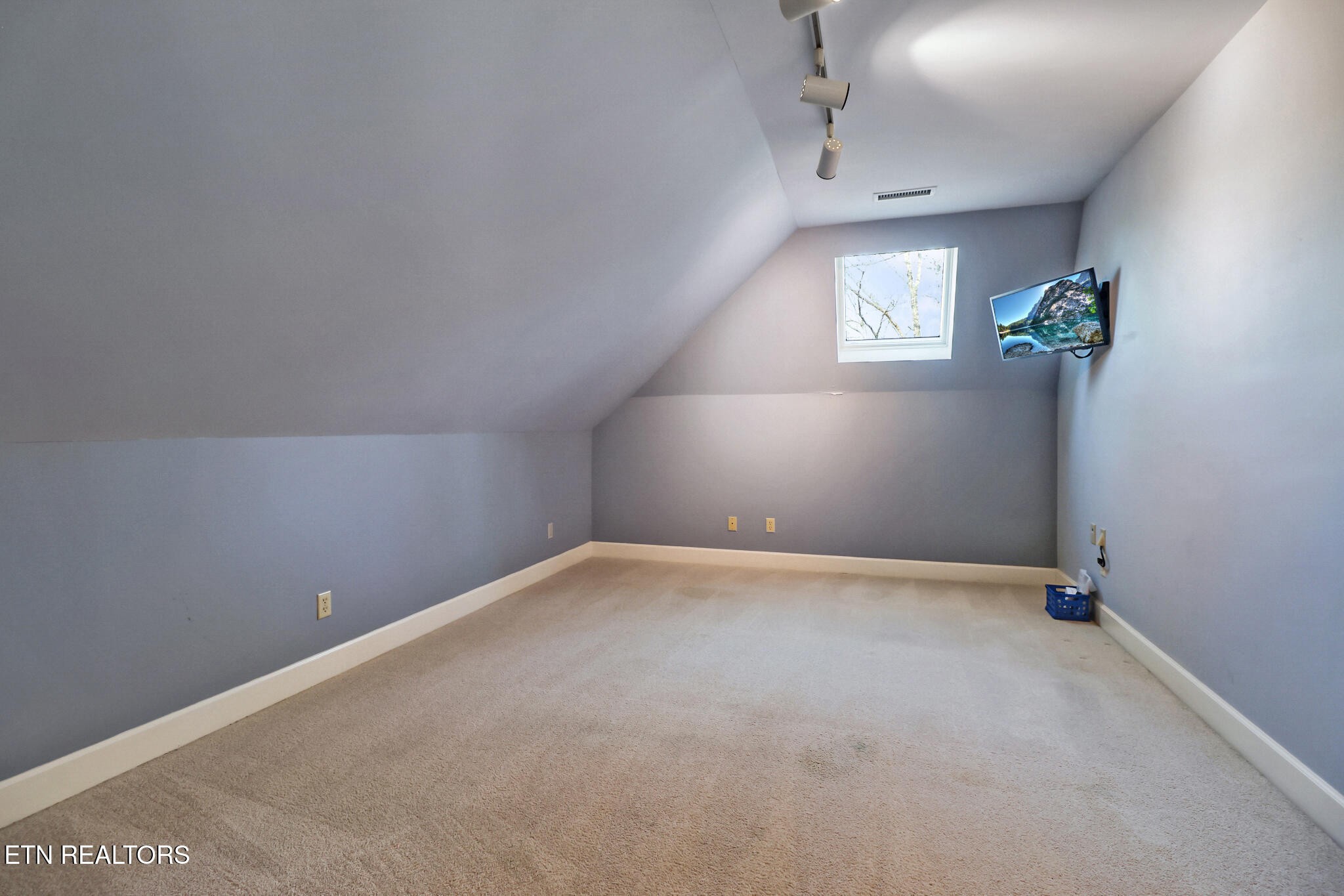 218 Channing Lane Crossville TN 38555