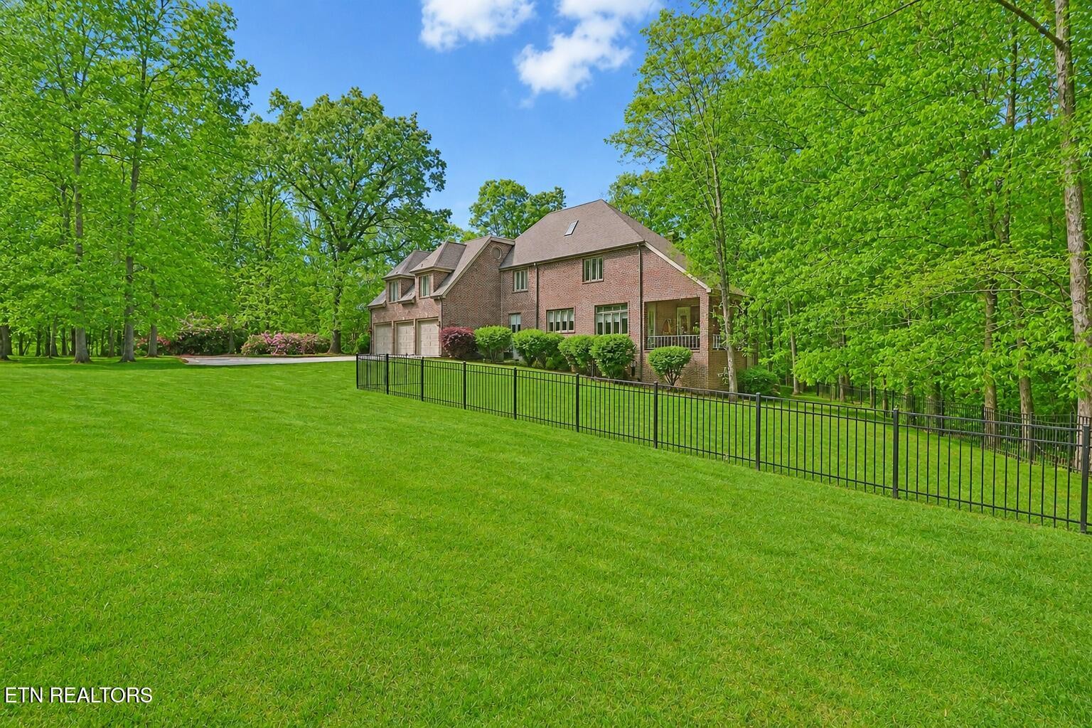 218 Channing Lane Crossville TN 38555