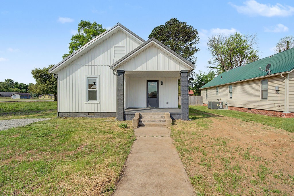 219 Cherry Street Guthrie KY 42234