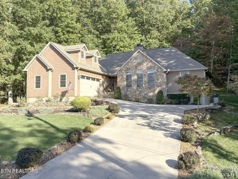 36 Chelteham Lane Crossville TN 38558