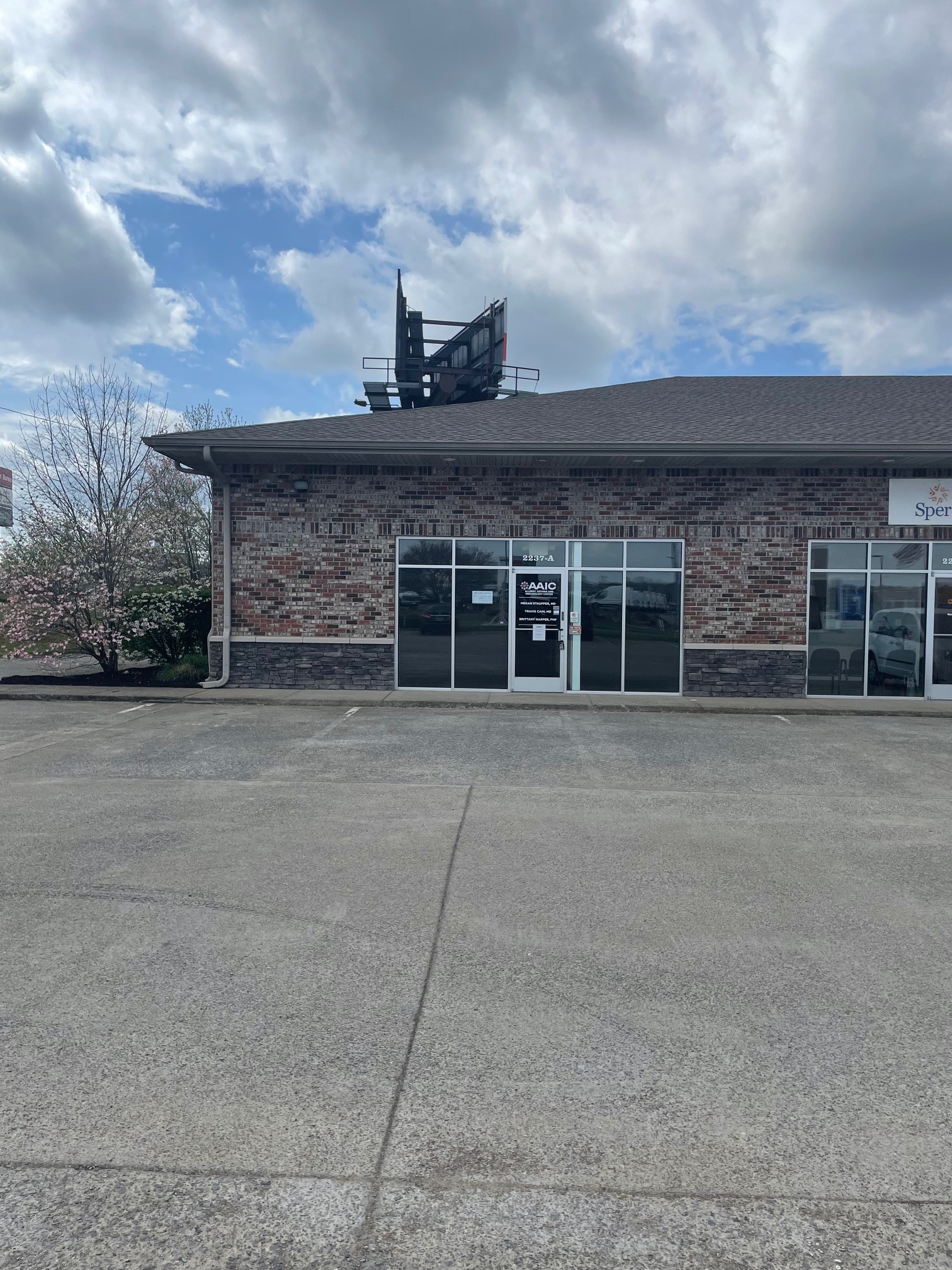 2237A Lowes Dr, W Clarksville TN 37040