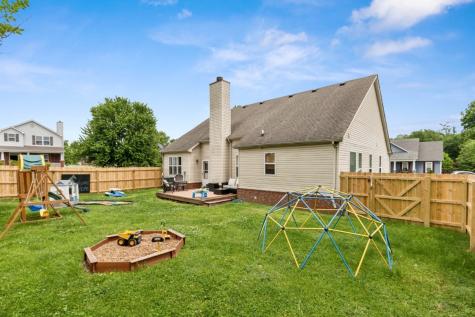 153 Willowleaf Lane White House TN 37188