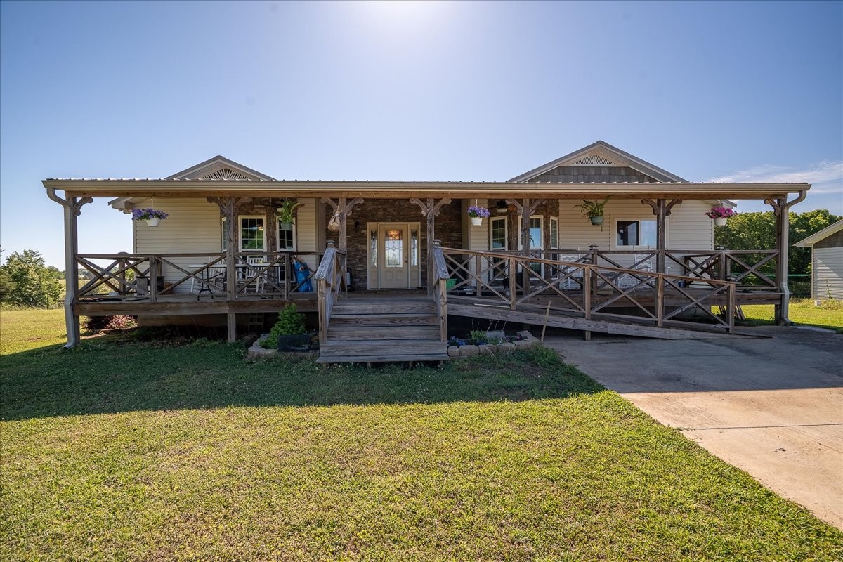 132 Beartown Road Loretto TN 38469