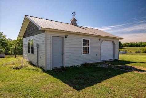 132 Beartown Road Loretto TN 38469
