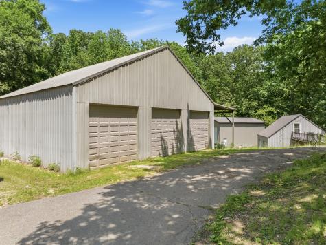 4110 Corinth Road Lexington TN 38351