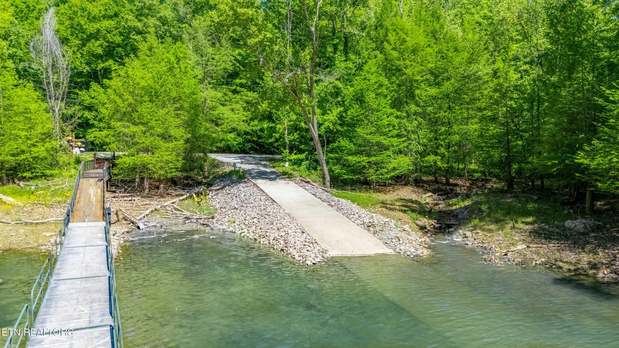 1738 Mountain Shores Road New Tazewell TN 37825
