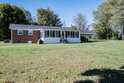 49 Bush Road Bradyville TN 37026