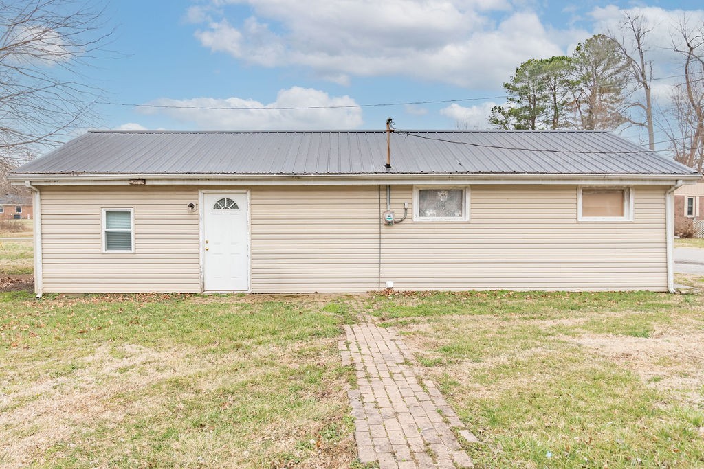 439 W Park Street Guthrie KY 42234