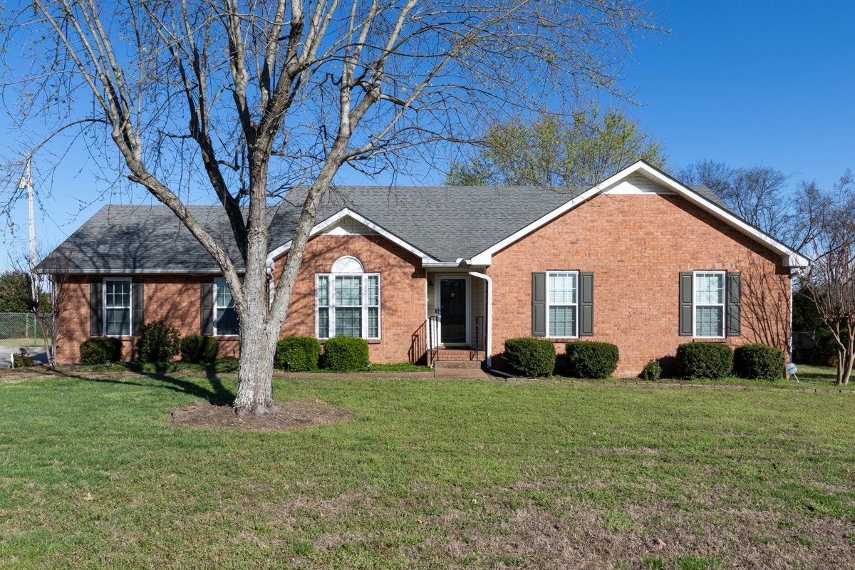 160 Lee Etta Drive Gallatin TN 37066