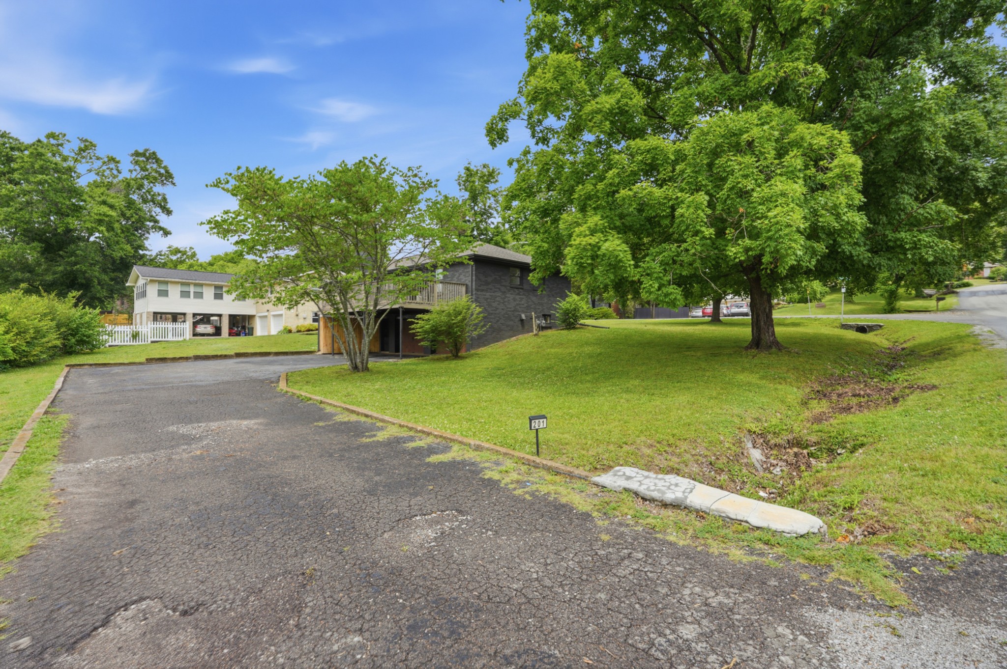 201 Overcrest Court Nashville TN 37211