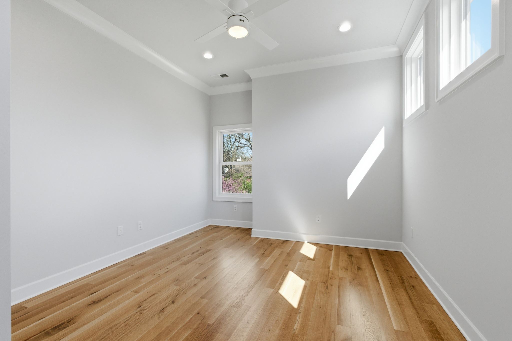2704 Westwood Avenue Nashville TN 37212