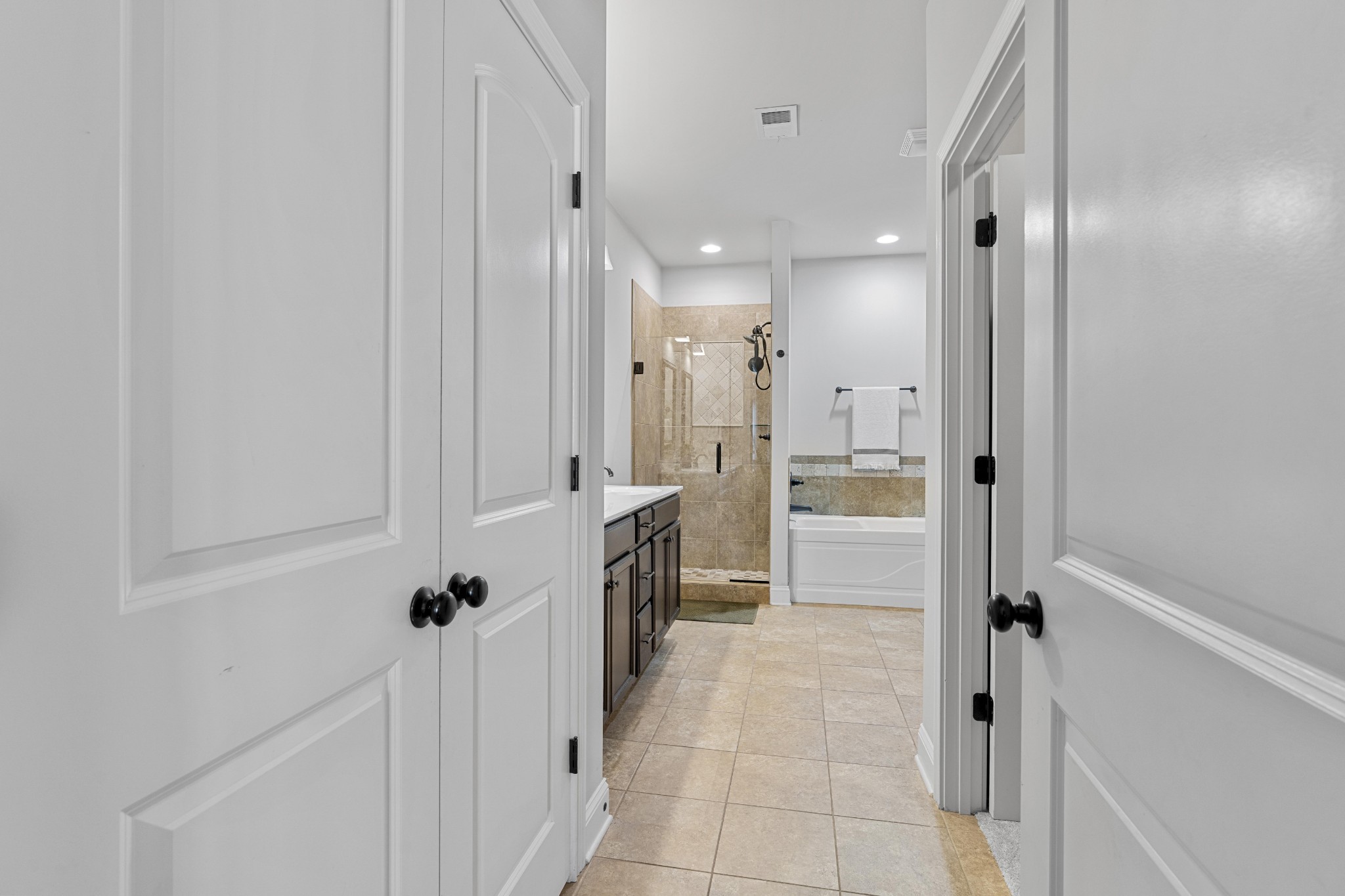 214 Whitman Alley Clarksville TN 37043