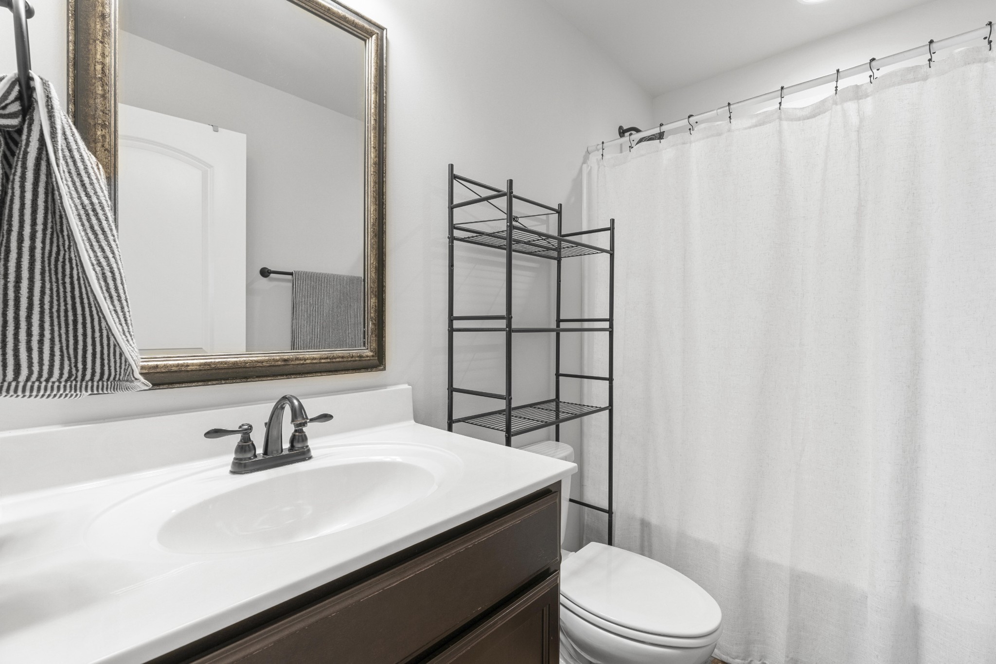 214 Whitman Alley Clarksville TN 37043