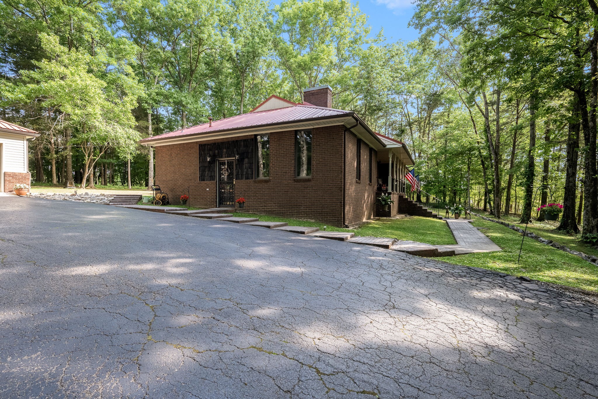 2501 Huntsville Highway Fayetteville TN 37334