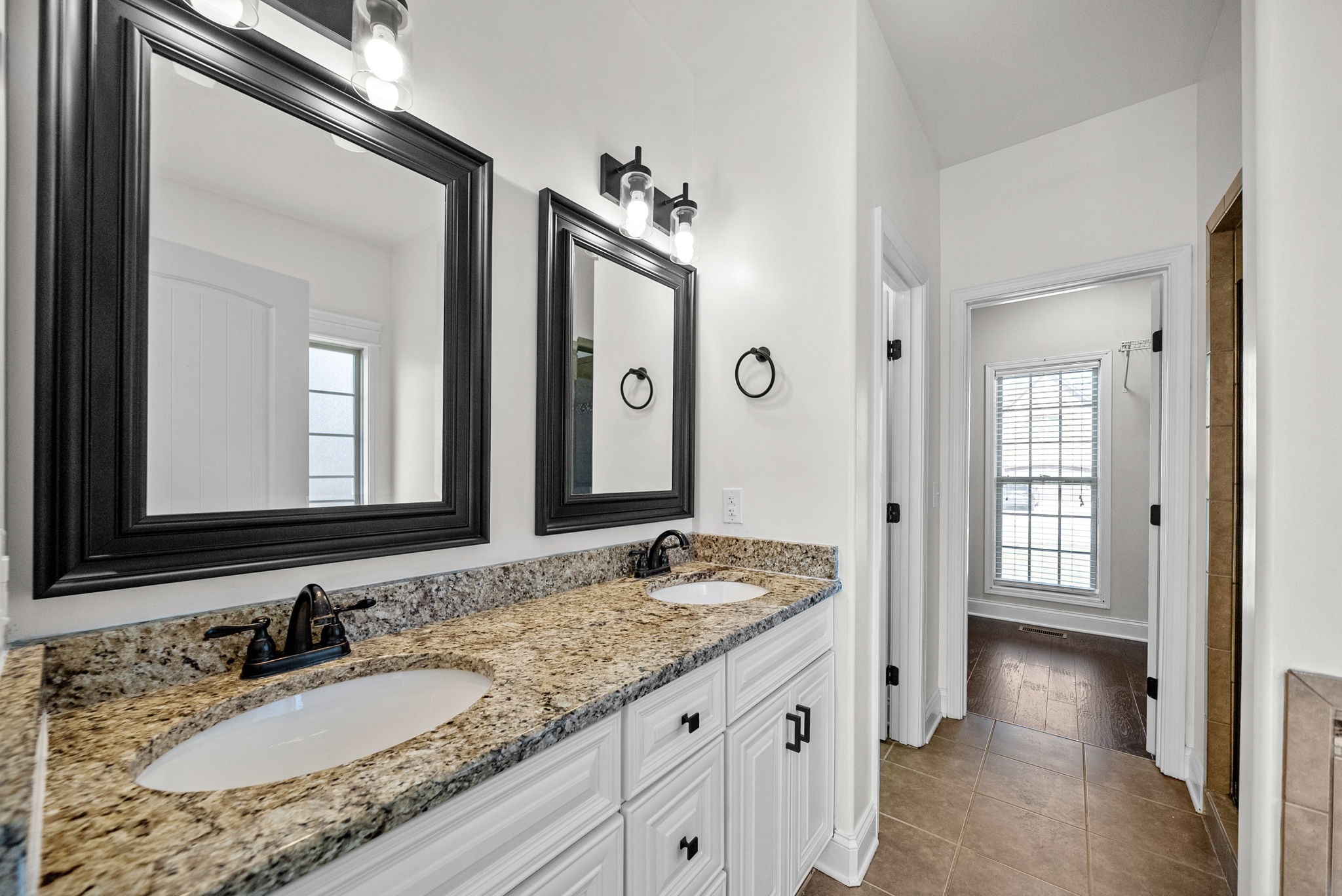 2528 Remington Trace Clarksville TN 37043