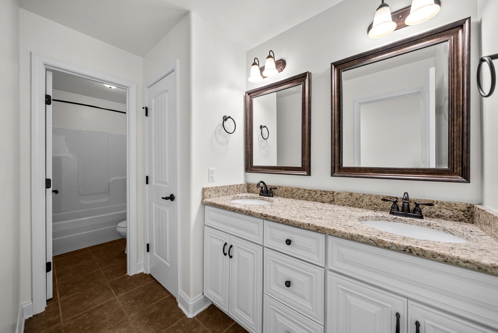 2528 Remington Trace Clarksville TN 37043