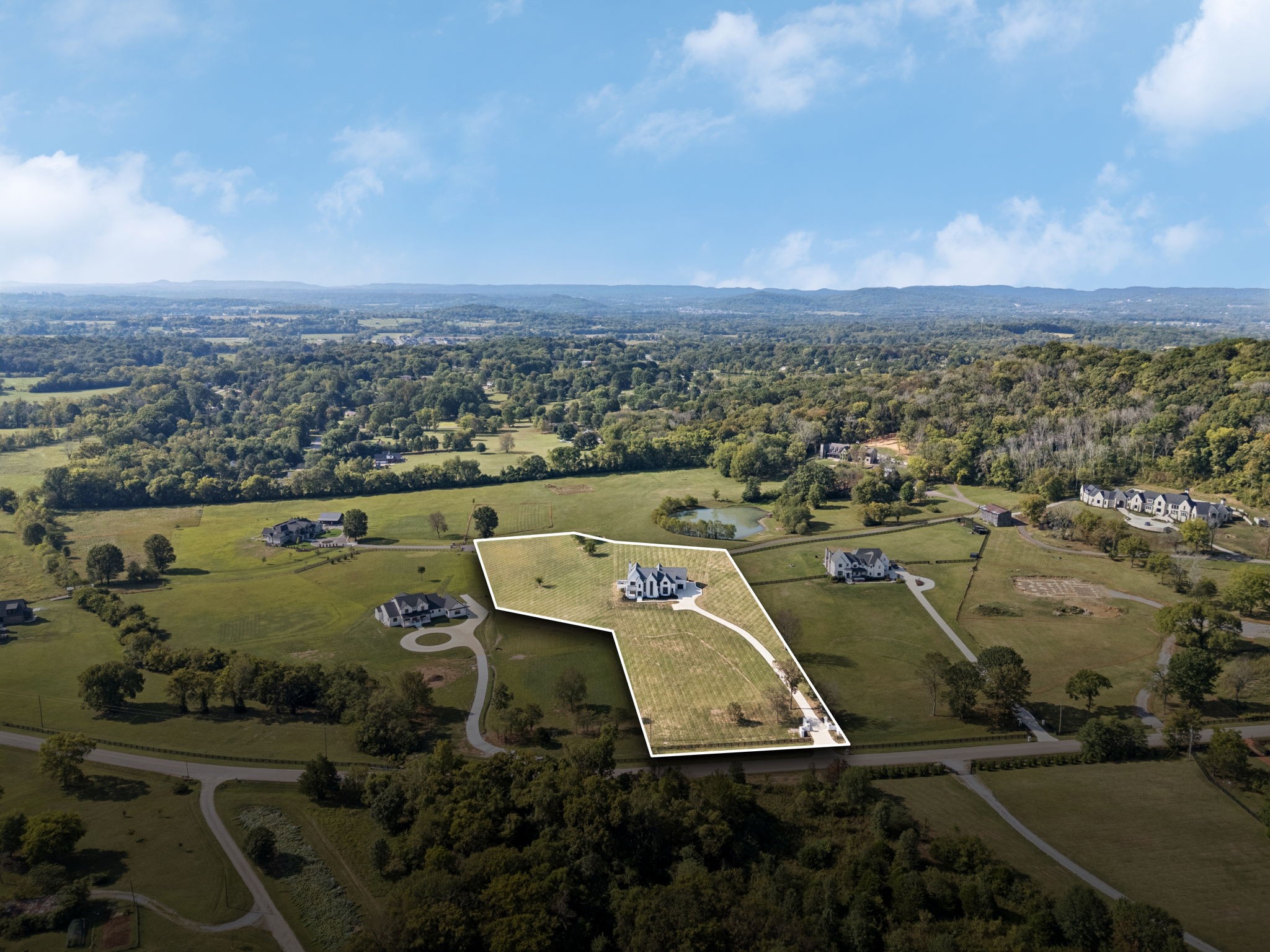 2245 Skinner Road Arrington TN 37014