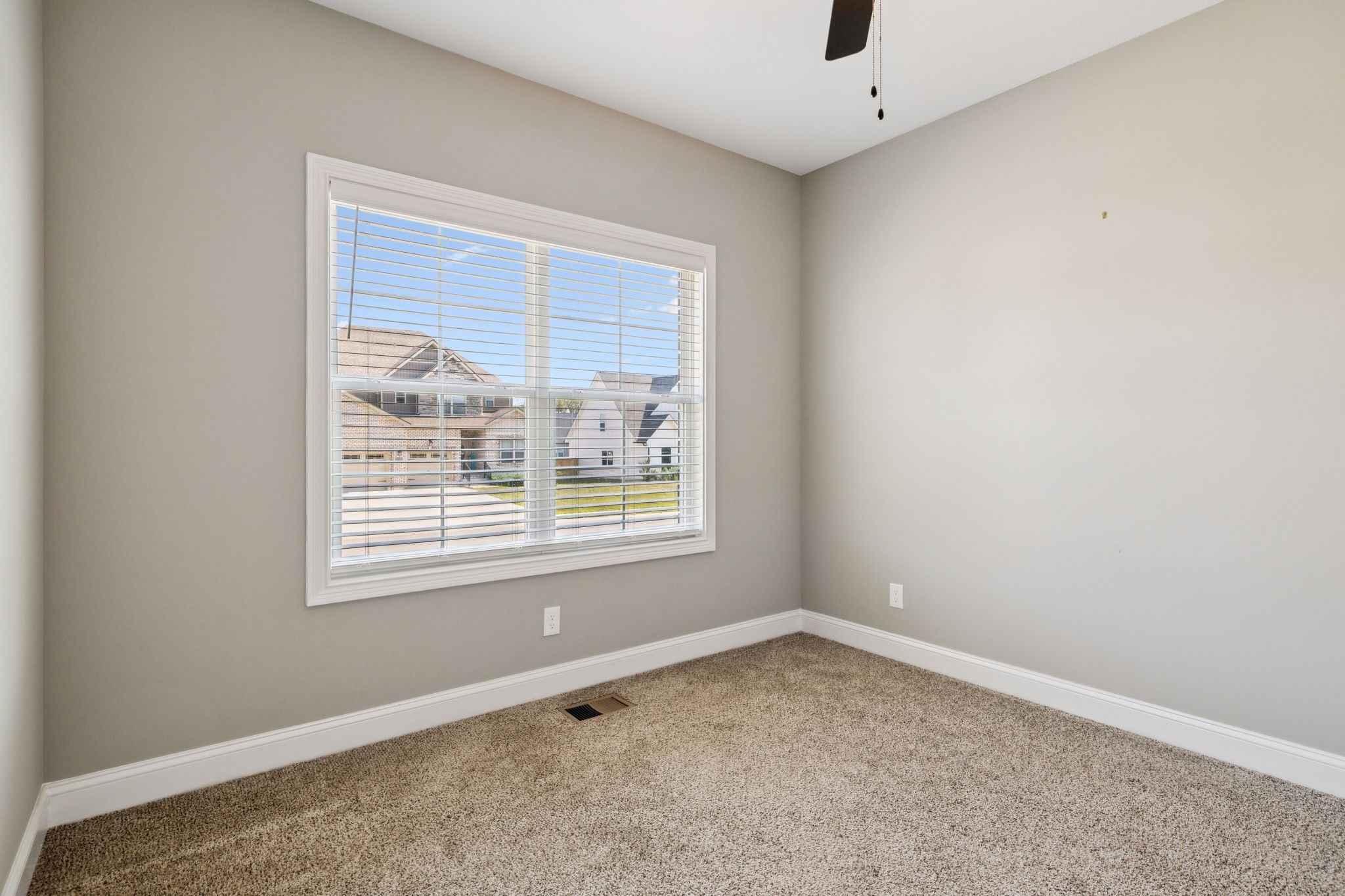 323 Bluebriar Trace Clarksville TN 37043