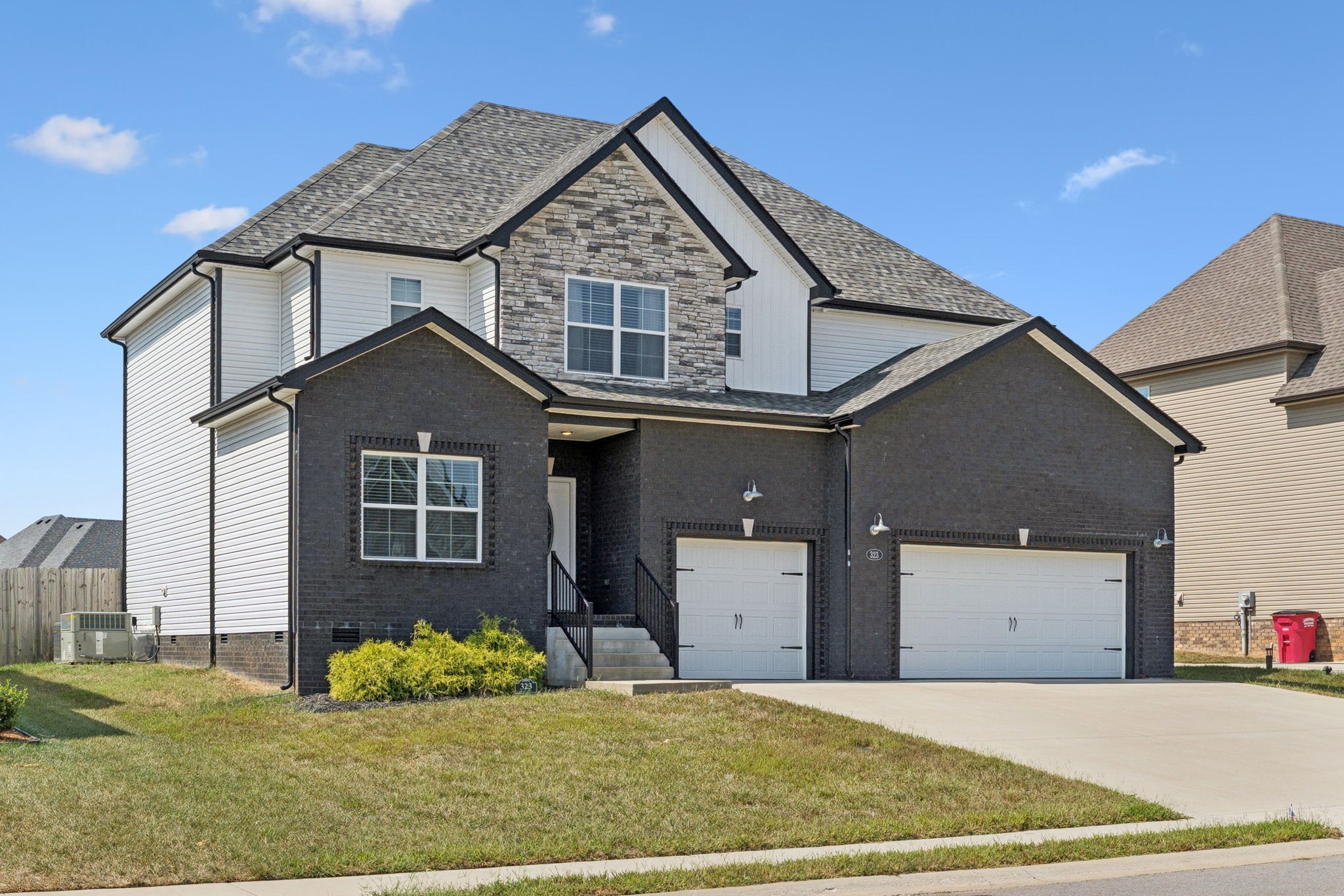 323 Bluebriar Trace Clarksville TN 37043