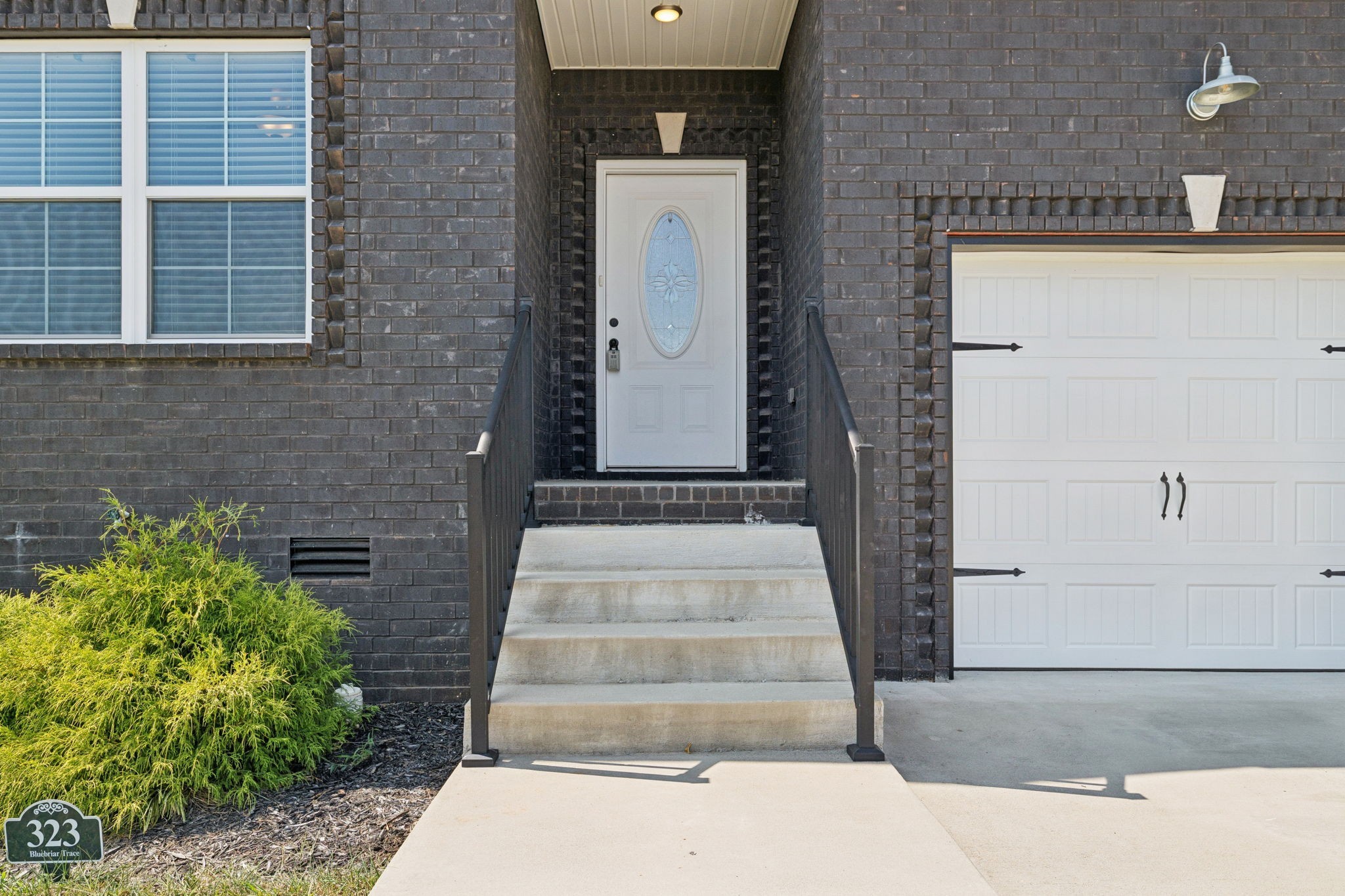 323 Bluebriar Trace Clarksville TN 37043