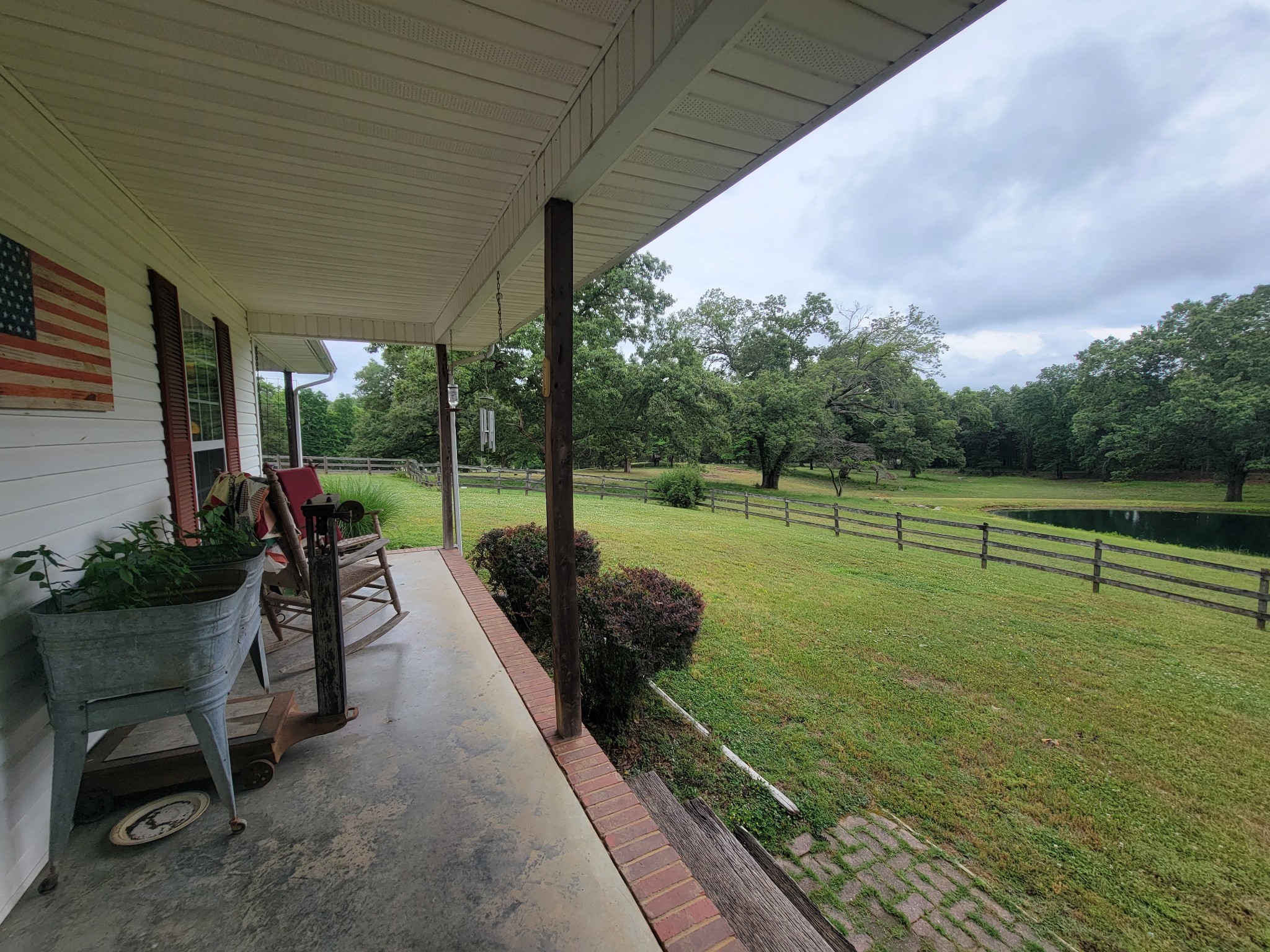 1089 Jim Clark Road Erin TN 37061
