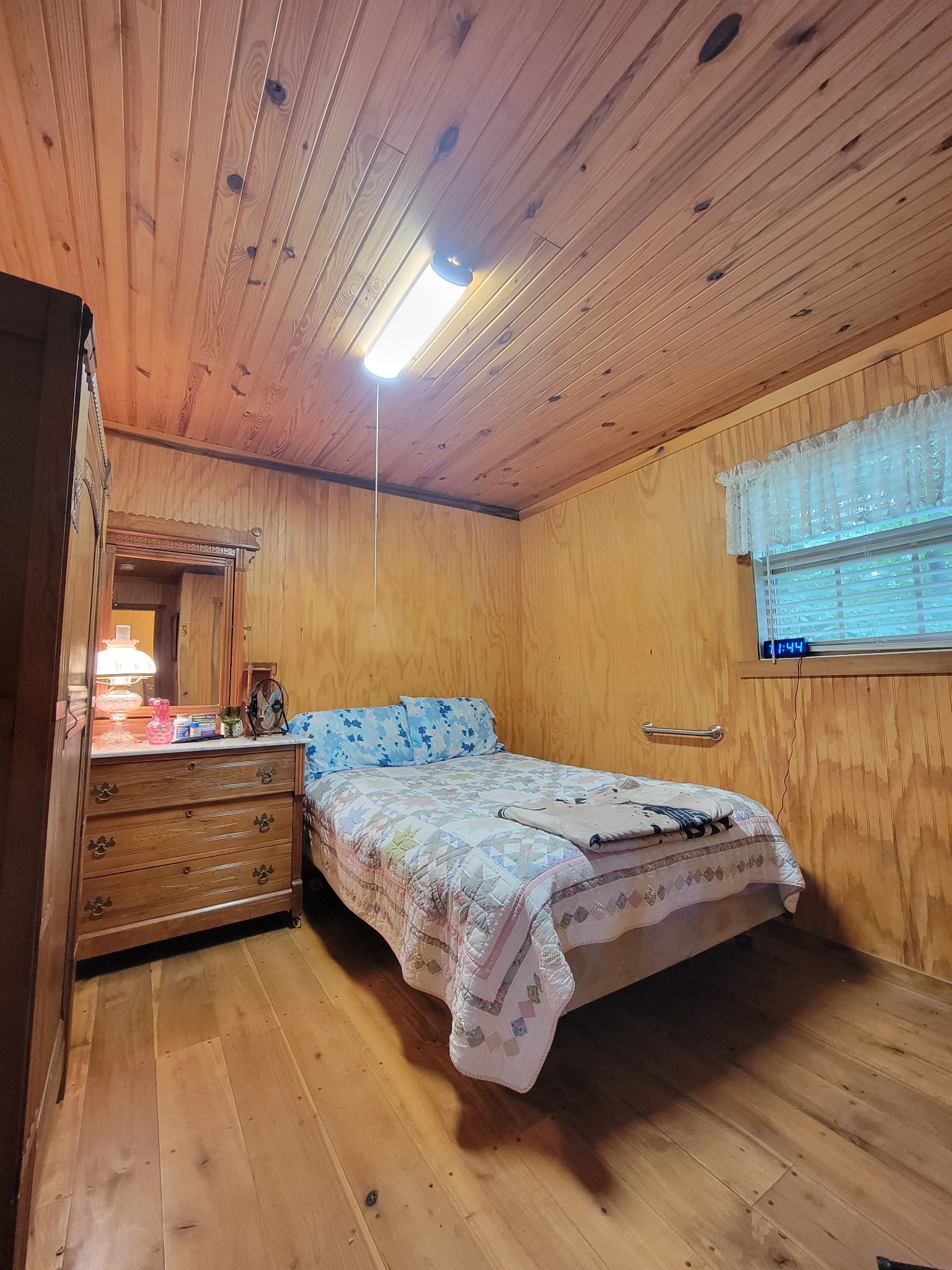 1089 Jim Clark Road Erin TN 37061