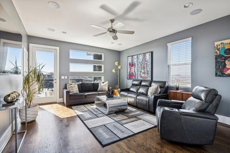 3304D Felicia Nashville TN 37209