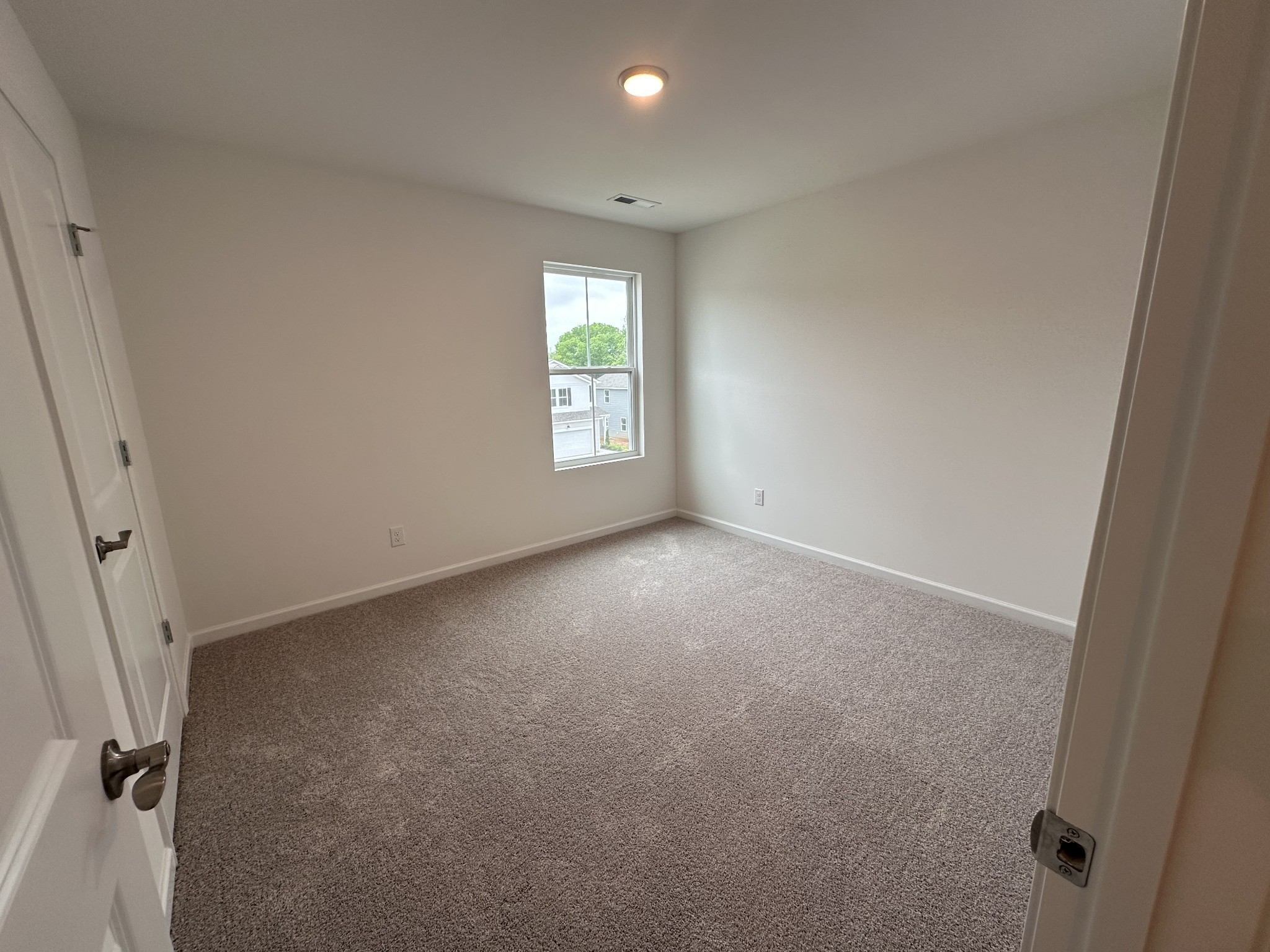 3265 Barrel Oak Pass Columbia TN 38401
