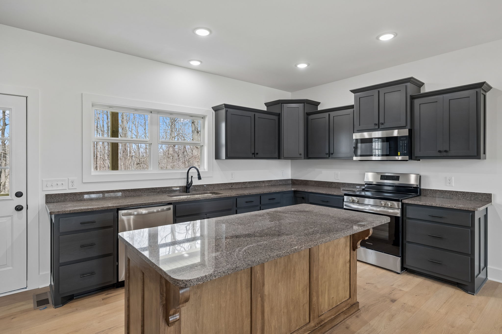 4083 Long Creek Road Lafayette TN 37083
