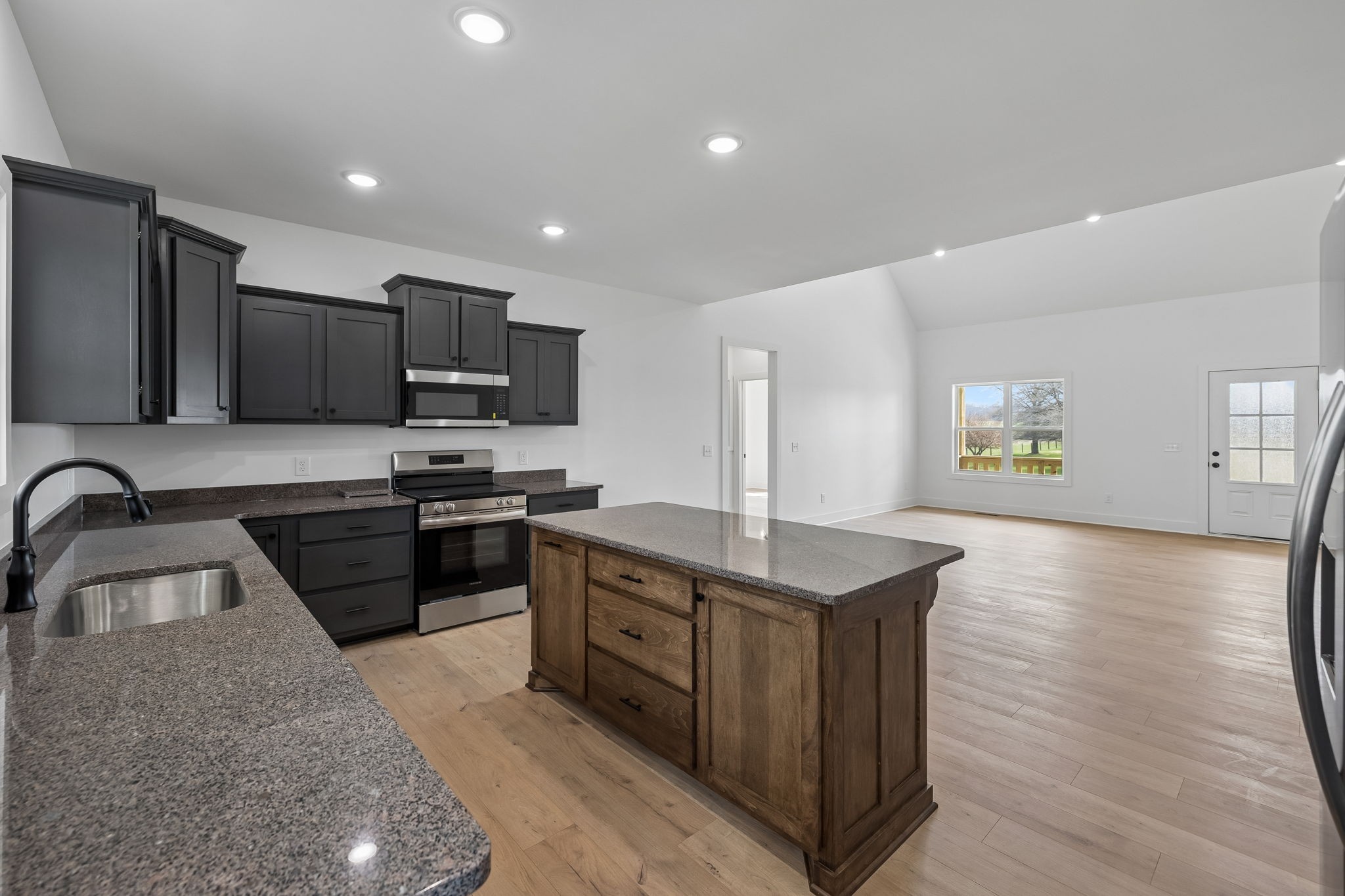 4083 Long Creek Road Lafayette TN 37083