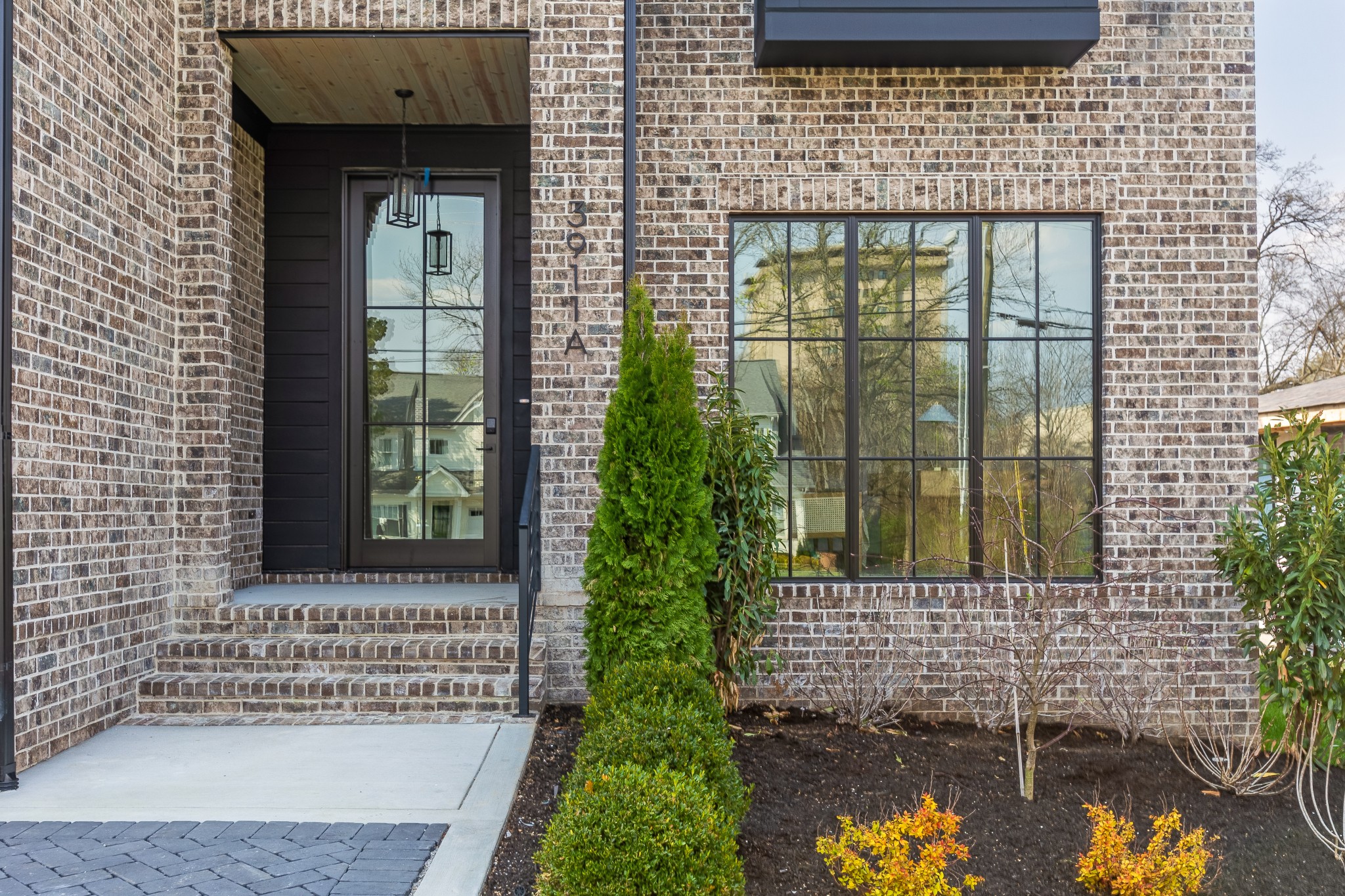 3911 Cross Creek Road Nashville TN 37215